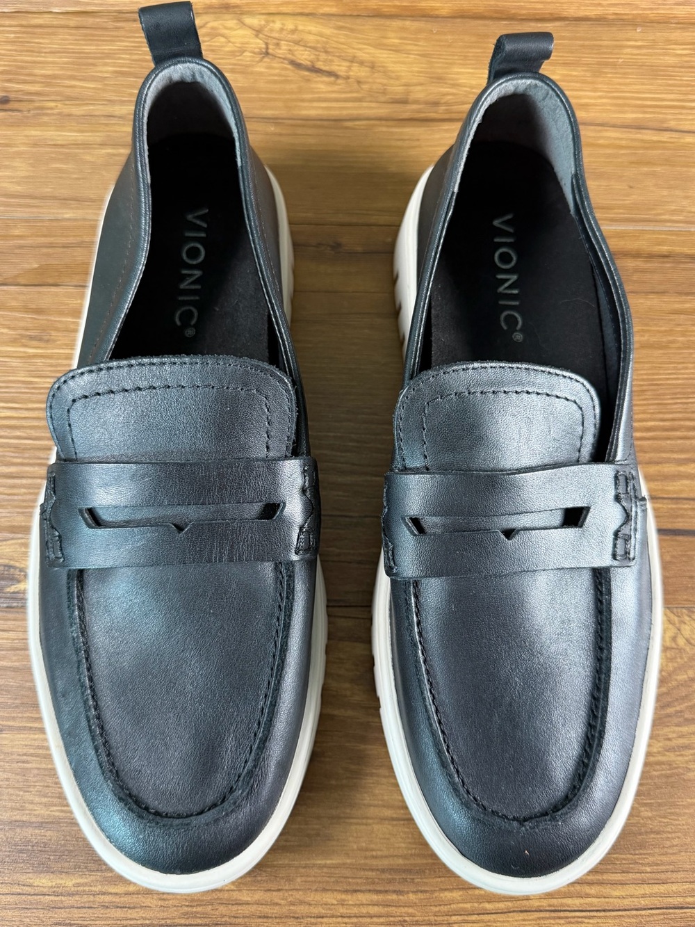 Vionic Uptown Black Leather Penny Loafer Sneaker Women’s Size 6 Shoes Slip-On